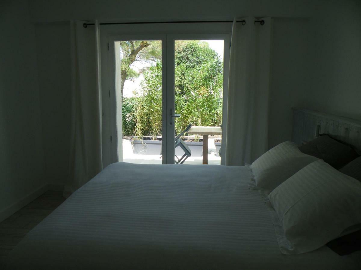 Mas Des Cabidoules Bed & Breakfast Saintes-Maries-de-la-Mer Bagian luar foto