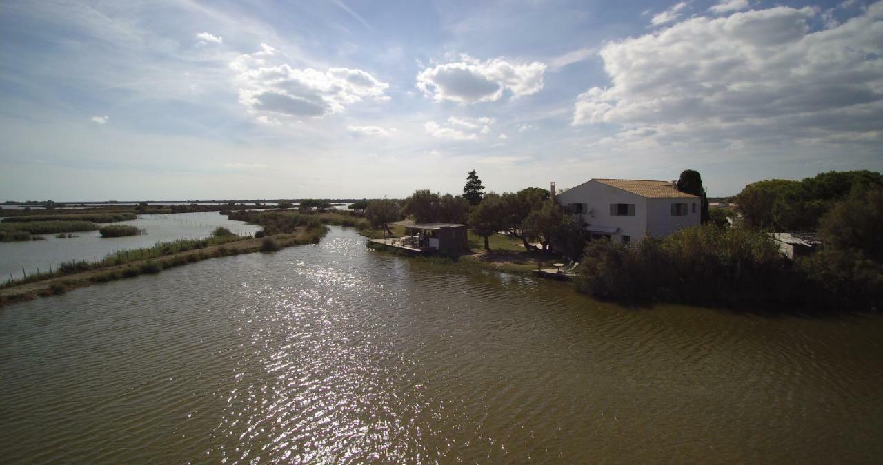 Mas Des Cabidoules Bed & Breakfast Saintes-Maries-de-la-Mer Bagian luar foto