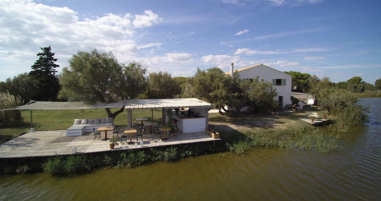 Mas Des Cabidoules Bed & Breakfast Saintes-Maries-de-la-Mer Bagian luar foto