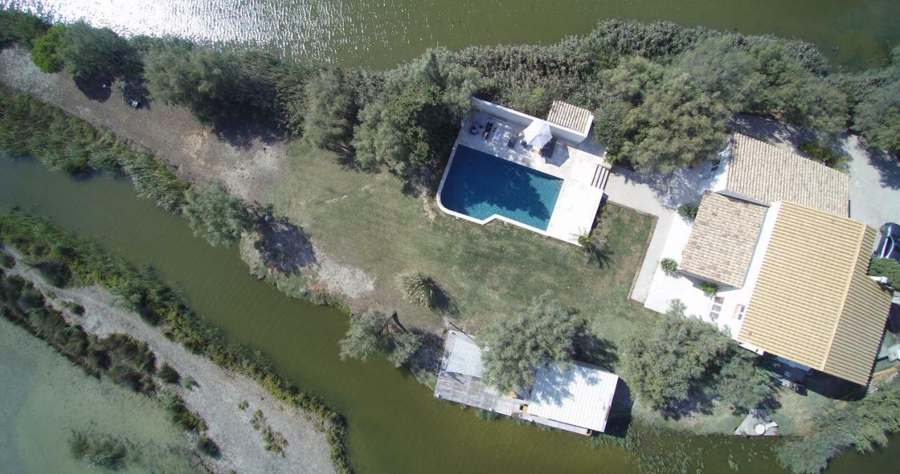 Mas Des Cabidoules Bed & Breakfast Saintes-Maries-de-la-Mer Bagian luar foto